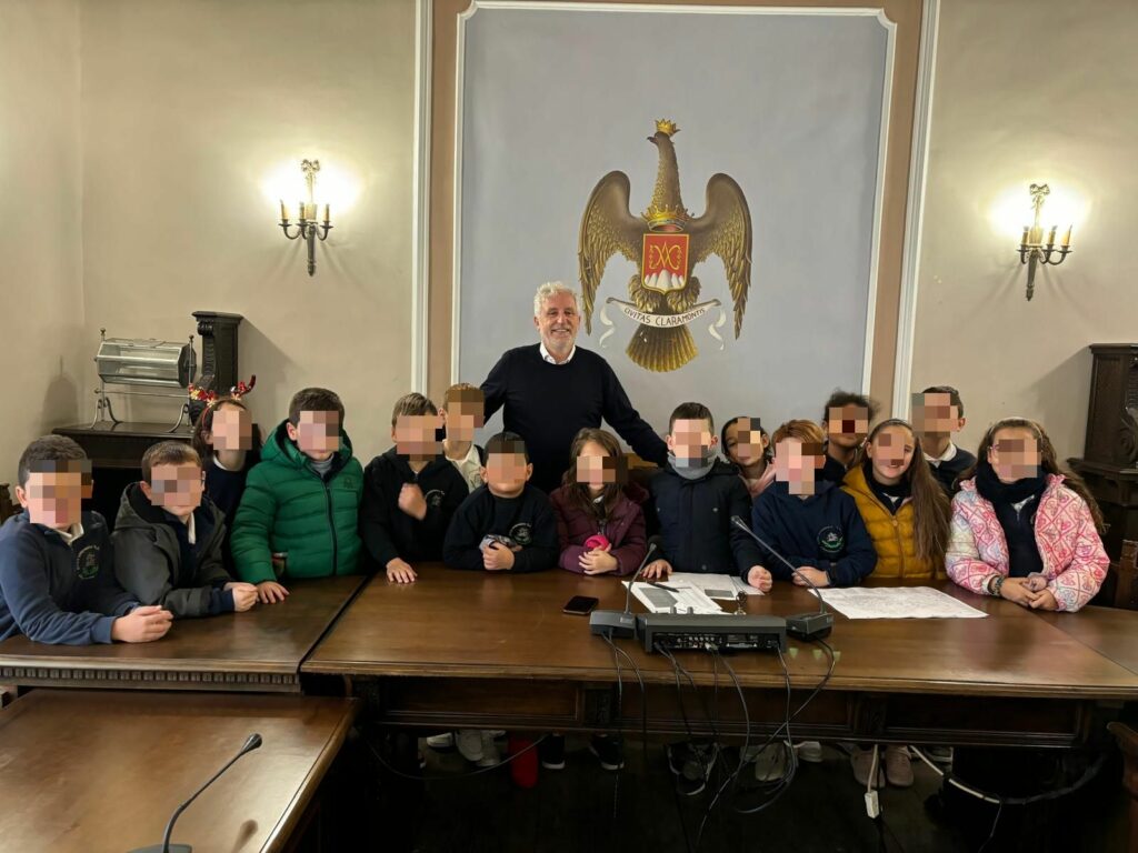 Visita a palazzo di città [Primaria S. Giuseppe – 3A]